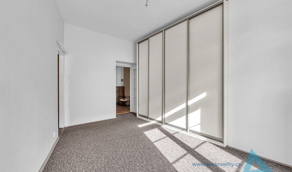 Prodej bytu 2+1 70 m², Praha – náhled fotky 6