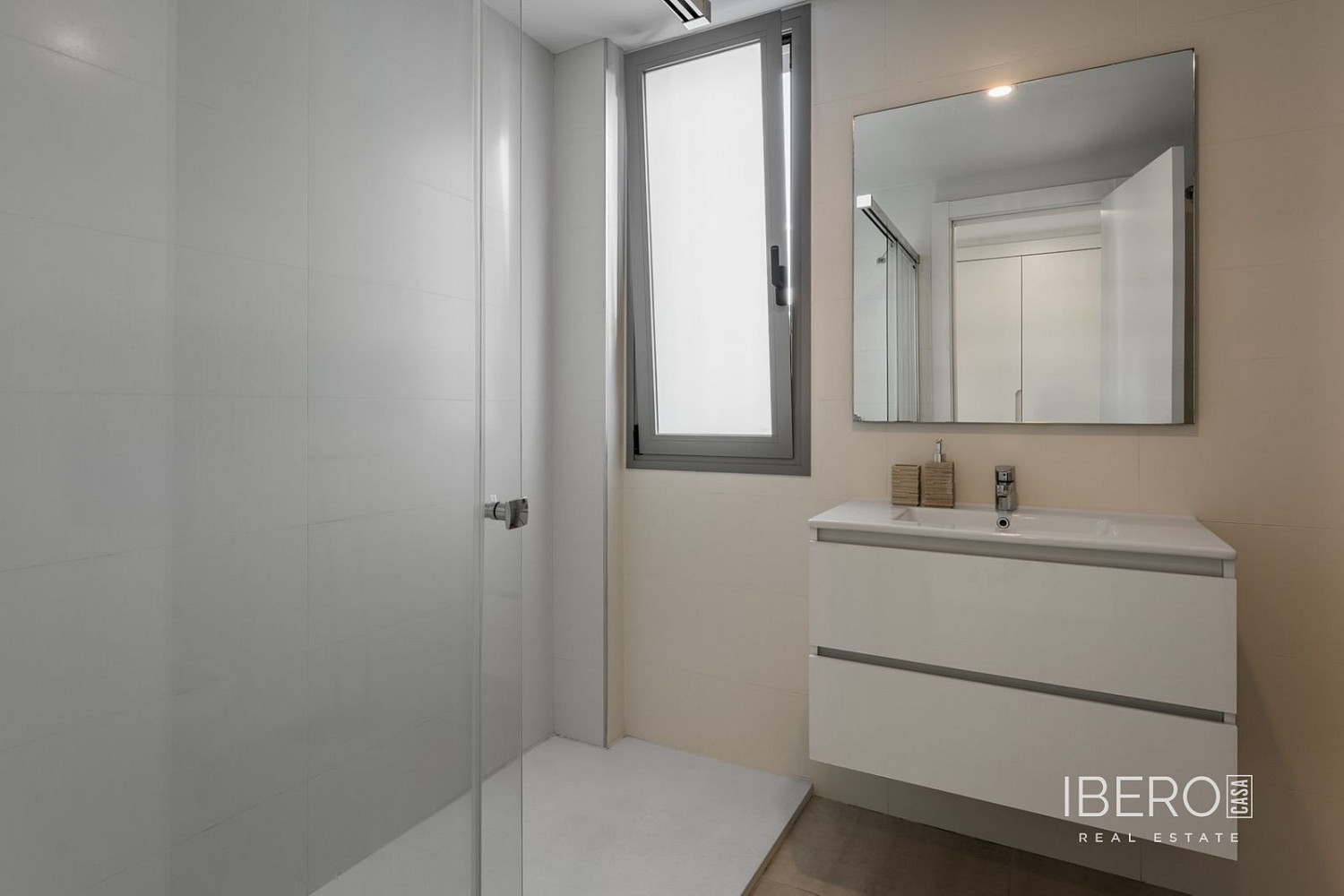 Piso 4+kk – Estepona, Barriada Islas Canarias - Más