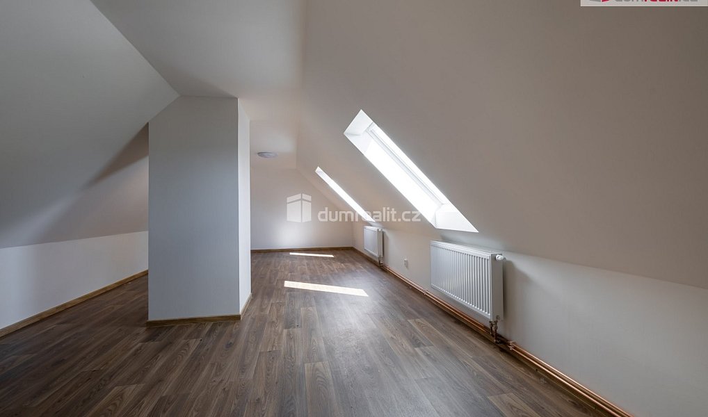 Pronájem výrobních prostor 4 300 m², Doksy – náhled fotky 35