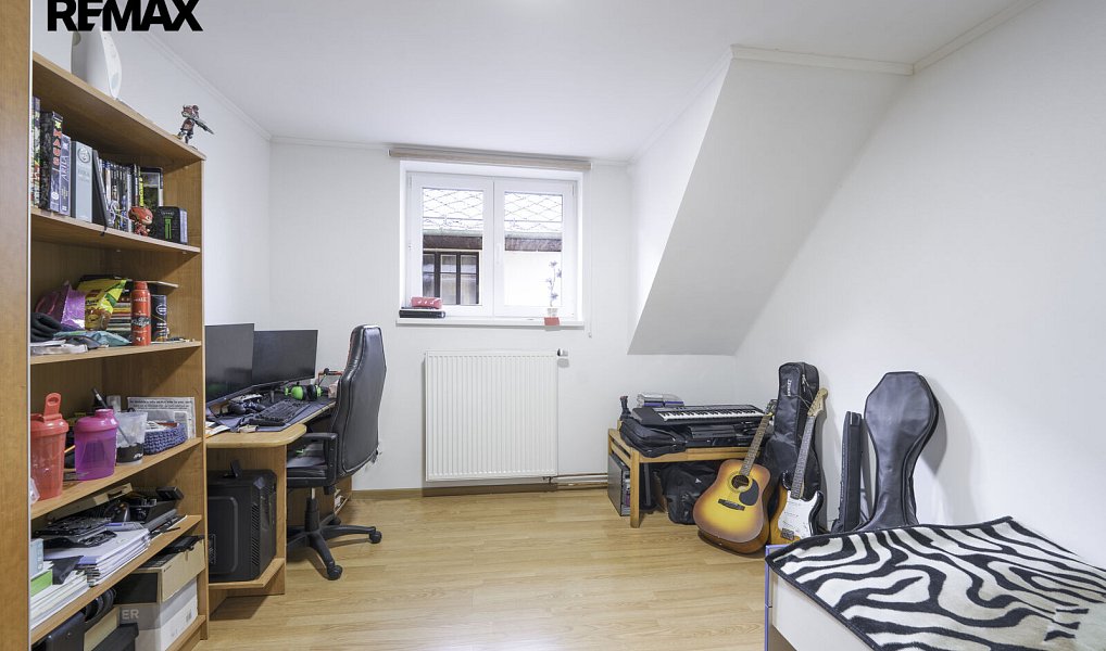 Prodej domu 180 m² s pozemkem 190 m², Stachy – náhled fotky 23