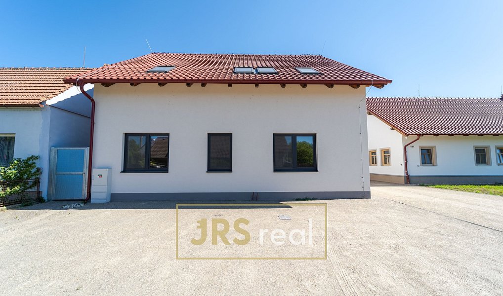 Prodej ubytovacího objektu 176 m², Novosedly – náhled fotky 2