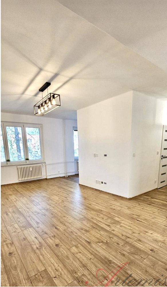 Pronájem bytu 2+kk 55 m² – fotografie 3