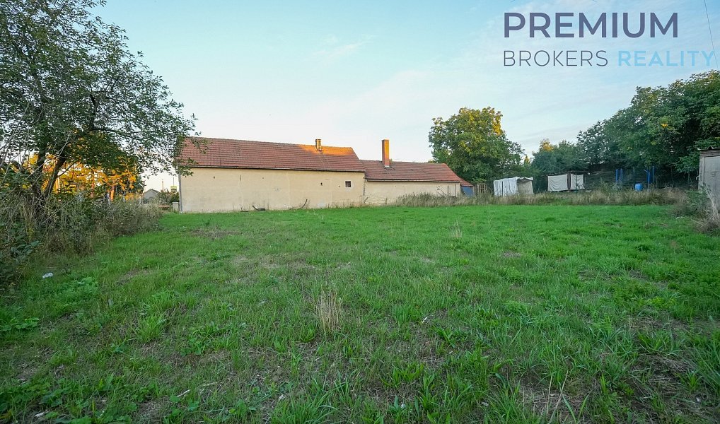Prodej stavebního pozemku 868 m², Račice – náhled fotky 2