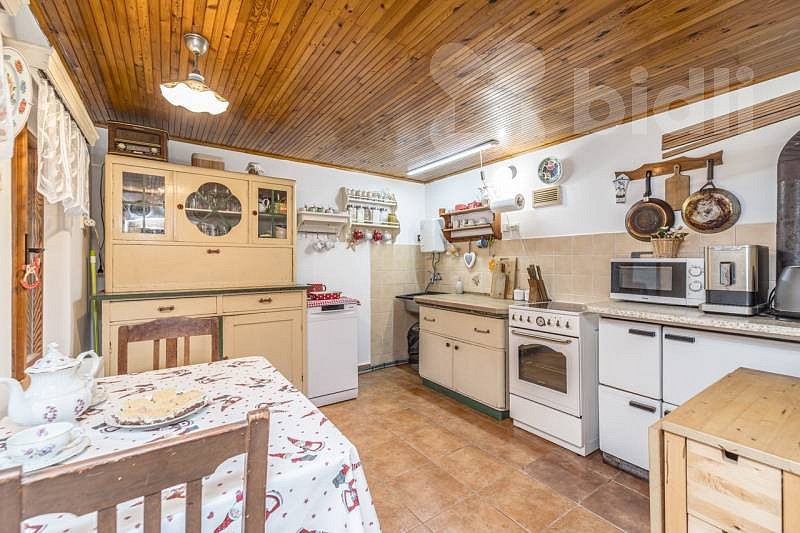 Prodej domu 160 m² s pozemkem 1 274 m² — photo 2