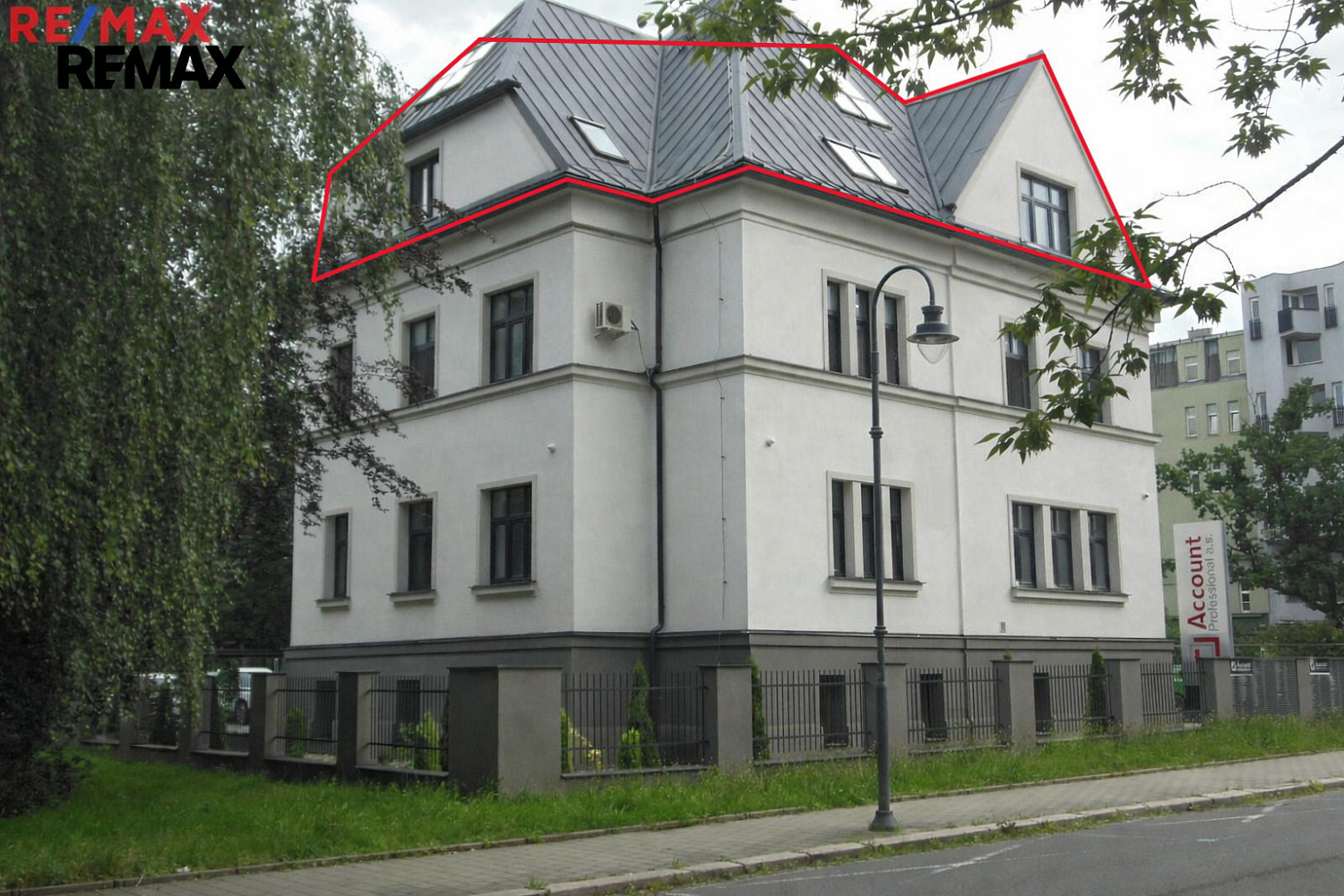 Pronájem kanceláře 124 m²