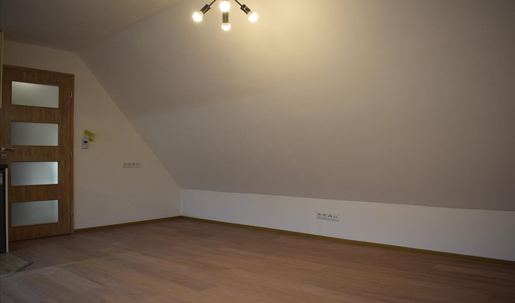 Pronájem bytu 2+kk 60 m², Velká Bíteš – náhled fotky 3