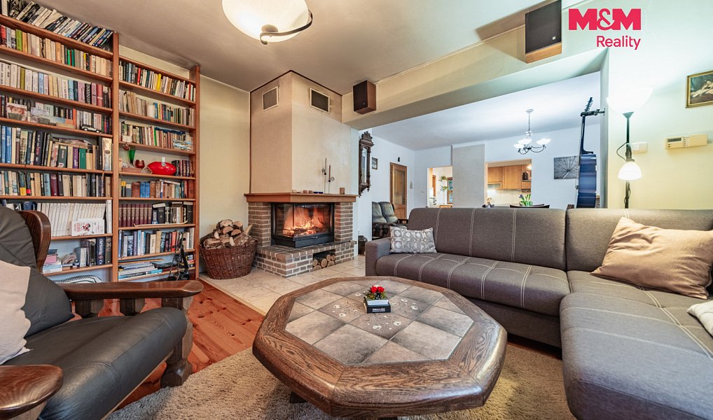 Prodej domu 312 m² s pozemkem 2 428 m², Mnichovice – náhled fotky 2