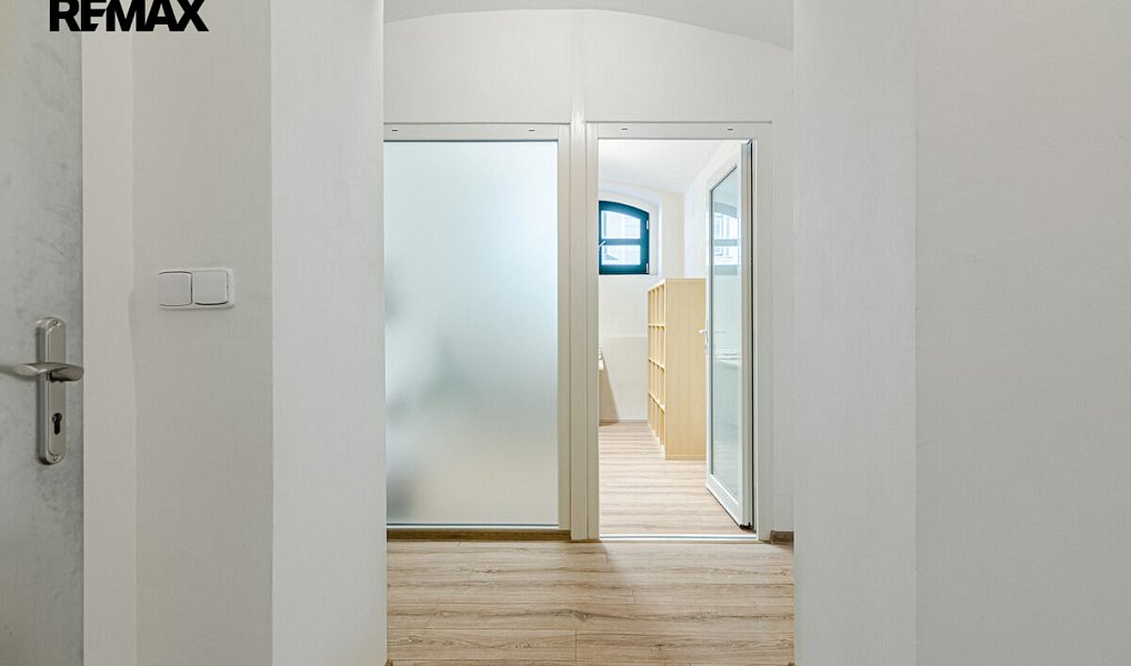 Prodej kanceláře 68 m², Kladno – náhled fotky 7