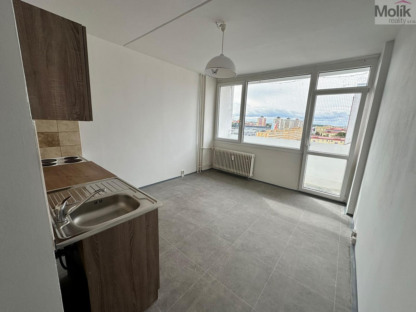 Pronájem bytu 1+kk 21 m² – fotografie 3