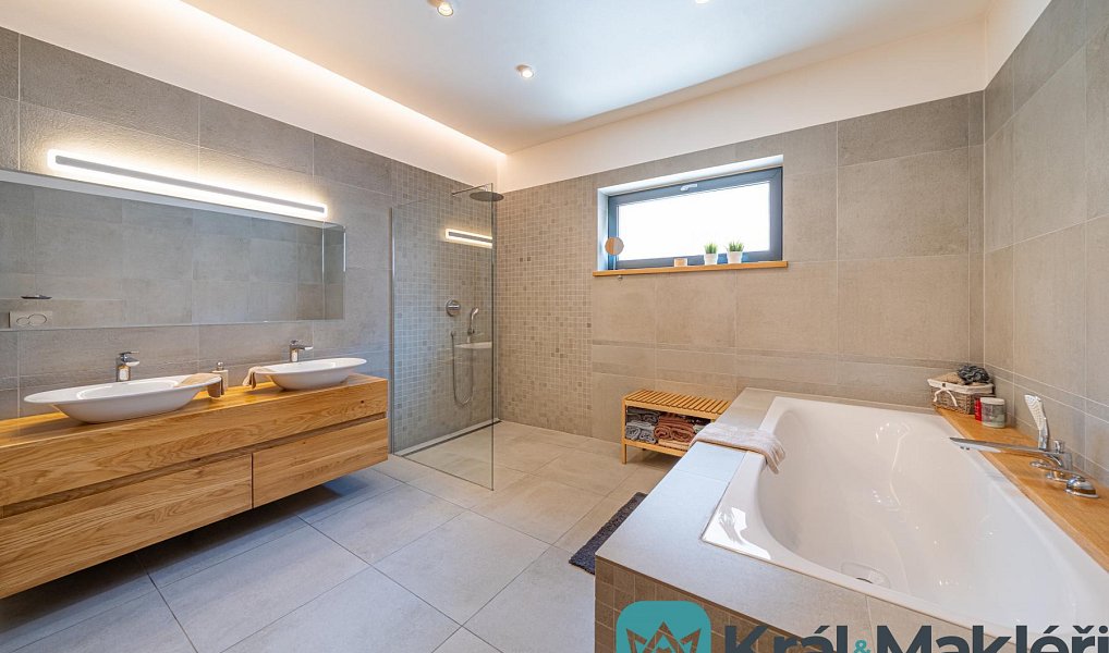 Prodej domu 212 m² s pozemkem 304 m², Děčín – náhled fotky 13