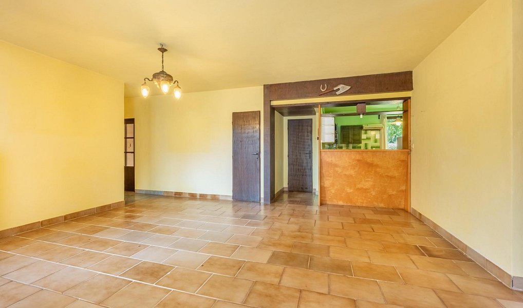 Prodej domu 340 m² s pozemkem 681 m², Plzeň – náhled fotky 8