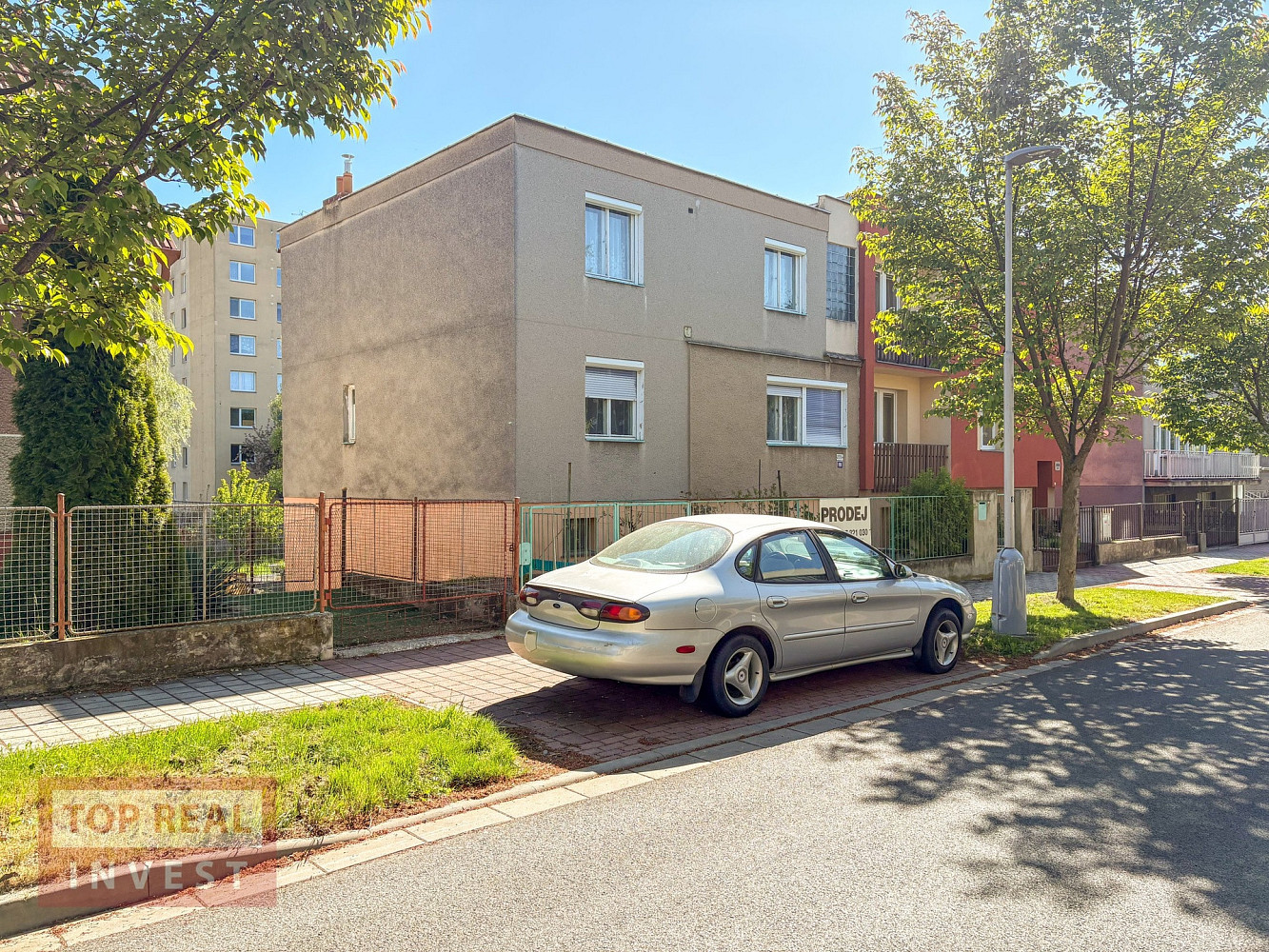 Prodej domu 225 m² s pozemkem 443 m²