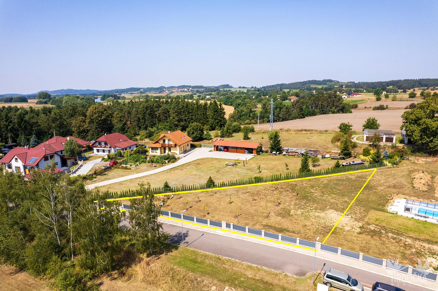 Prodej stavebního pozemku 1 033 m² – fotografie 2