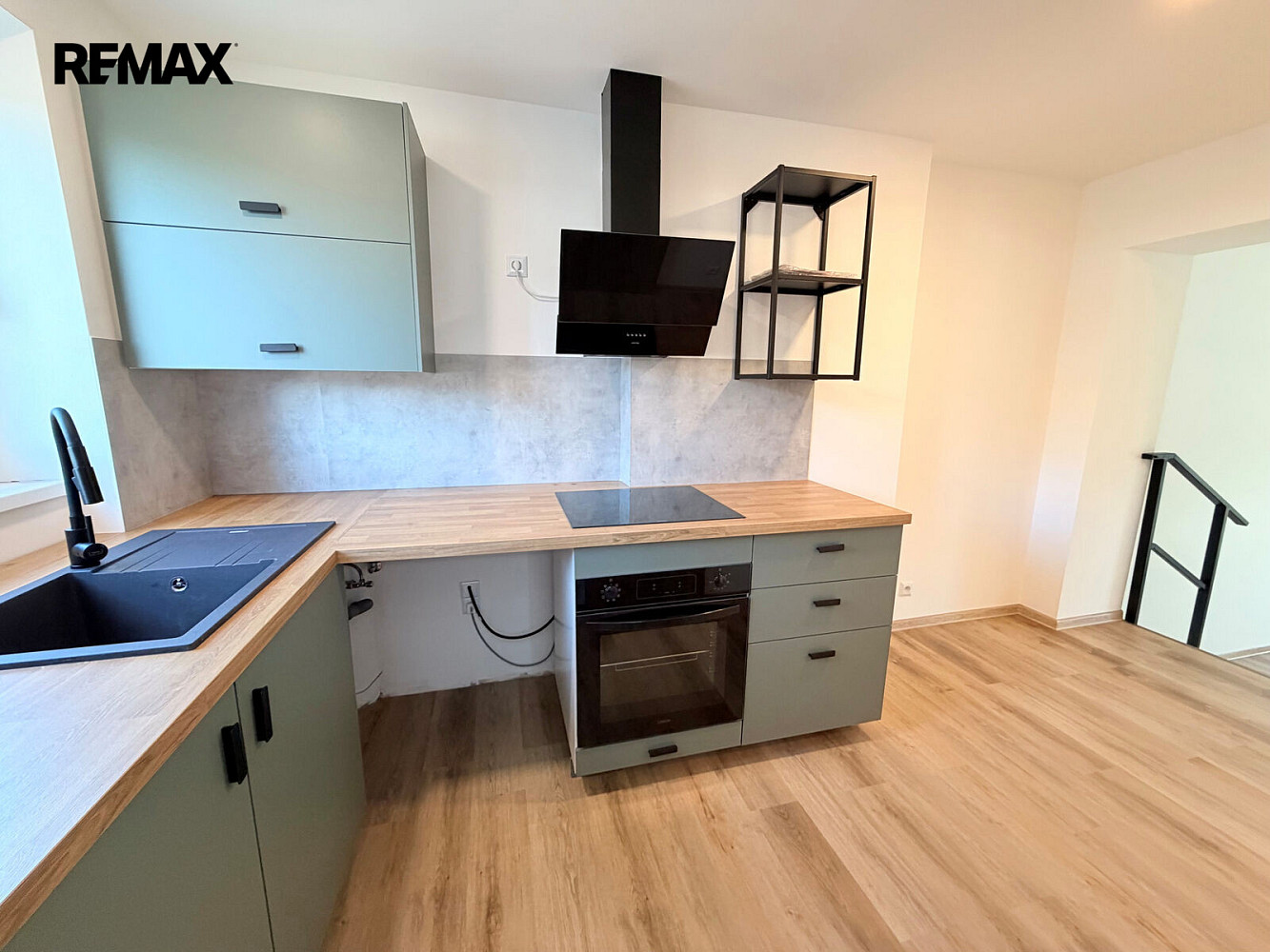Pronájem bytu 1+kk 34 m²