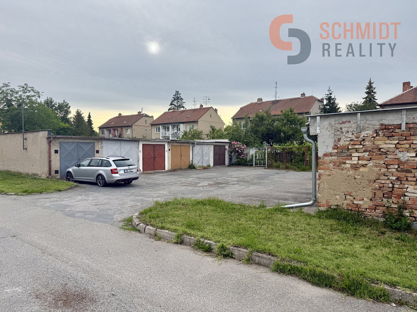 Prodej zděné garáže v žádané lokalitě — photo 3