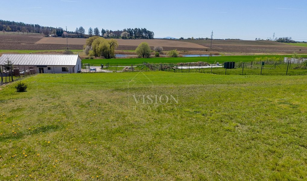 Prodej stavebního pozemku 1 233 m², Dobev – náhled fotky 3