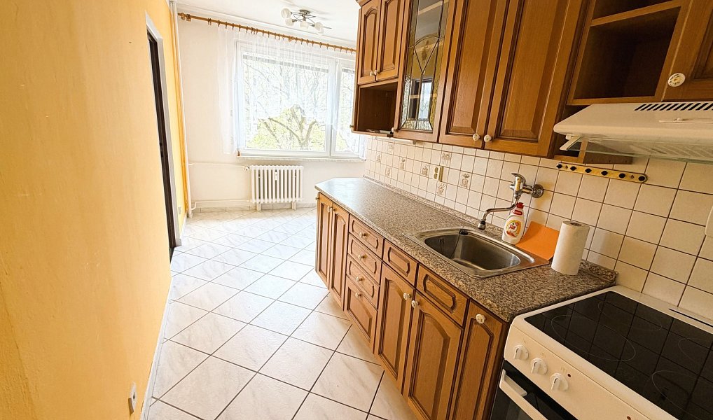 Prodej bytu 3+1 74 m², Červený Kostelec – náhled fotky 8