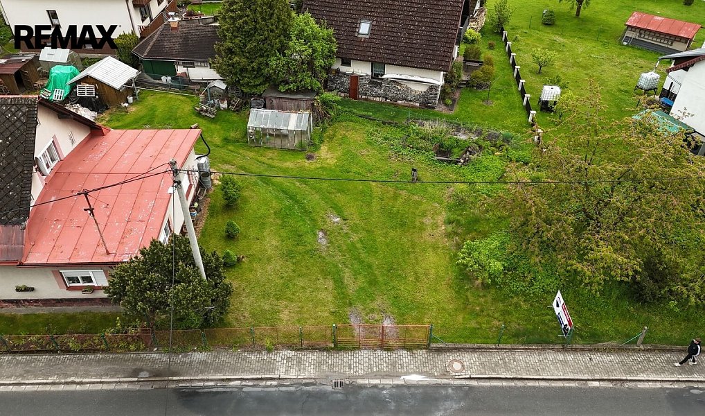 Prodej stavebního pozemku 437 m², Lánov – náhled fotky 4