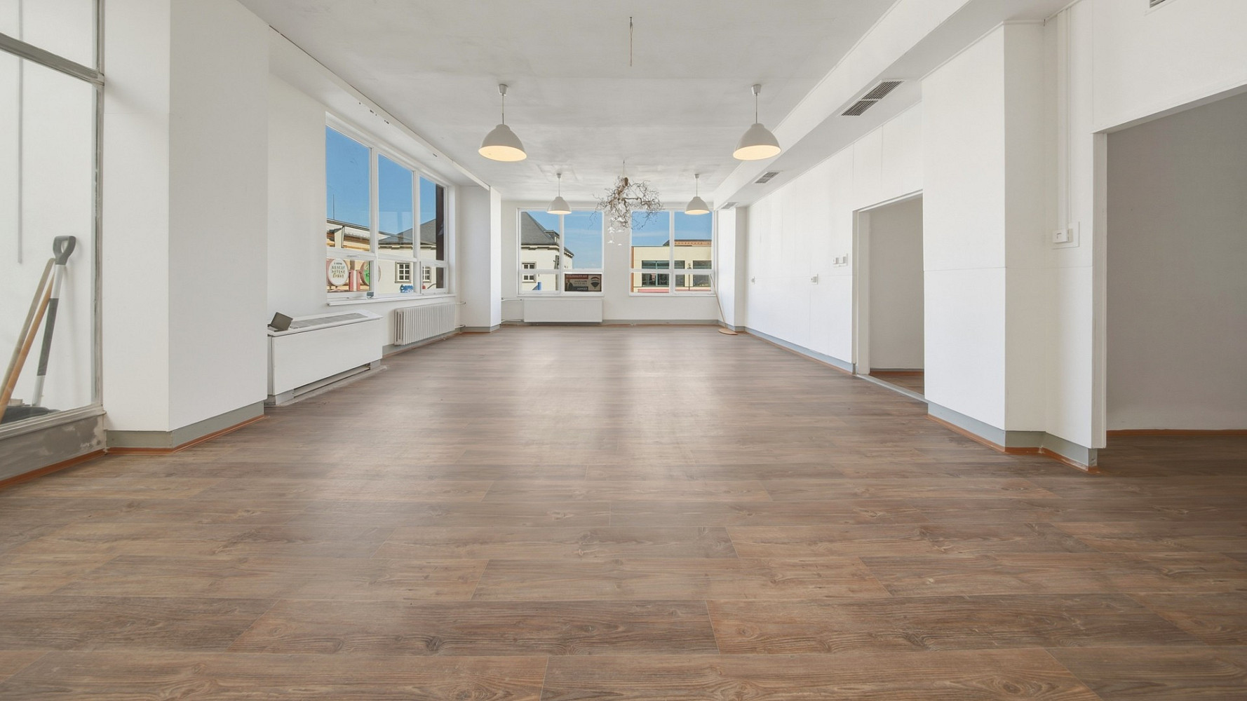 Pronájem obchodních prostor 110 m² – fotografie 3