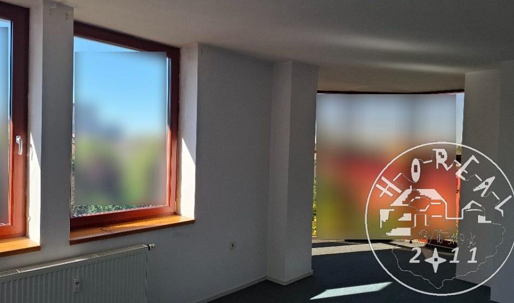 Pronájem obchodních prostor 27 m², Moravské Budějovice – náhled fotky 3
