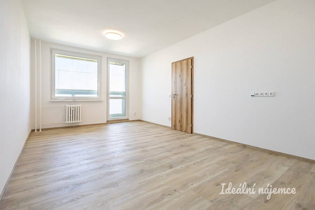 Pronájem bytu 4+1 74 m² — photo 4