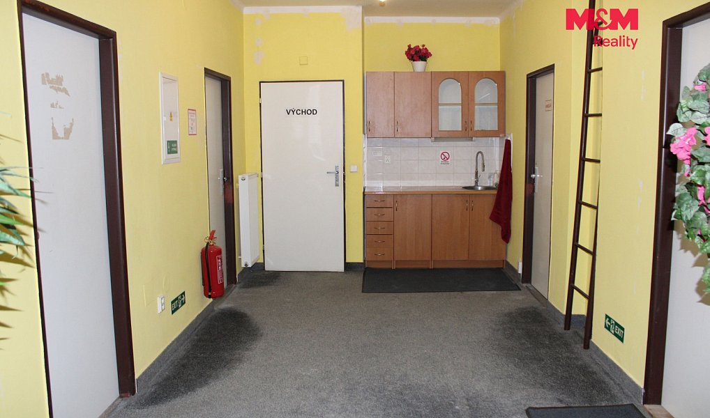 Pronájem kanceláře 27 m², Nová Paka – náhled fotky 5