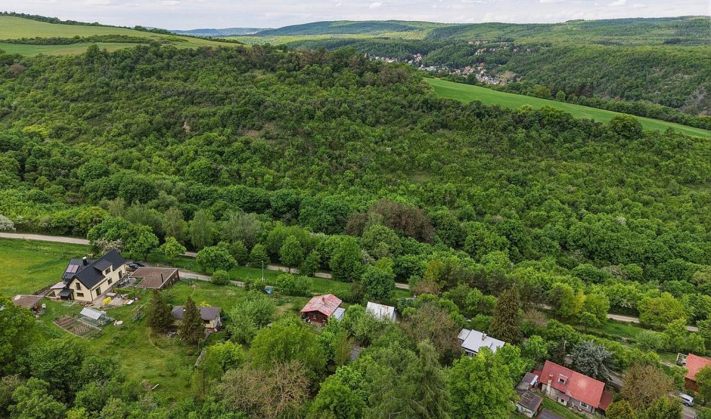 Prodej stavebního pozemku 896 m², Nižbor – náhled fotky 3