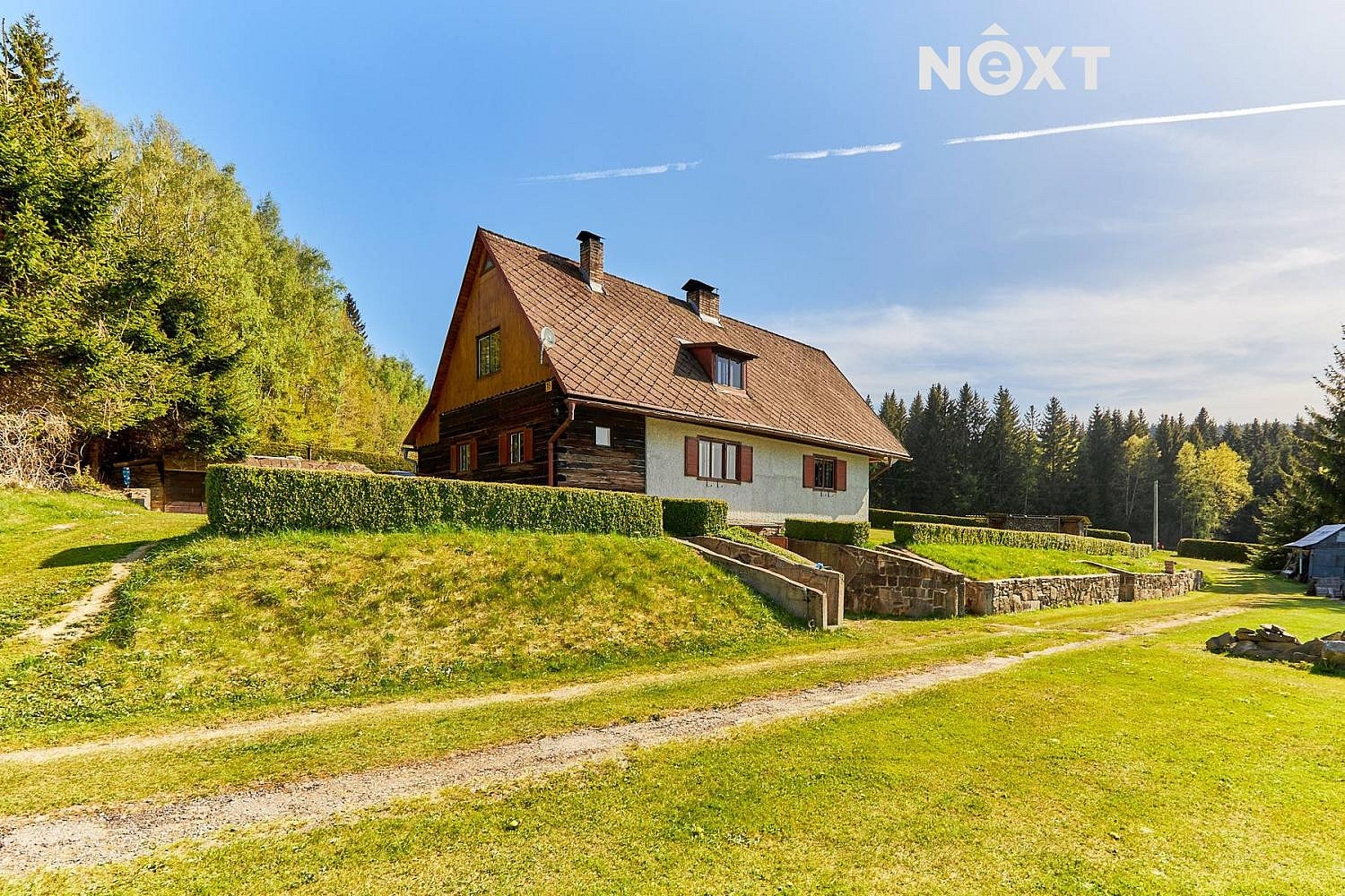 Prodej domu 141 m² s pozemkem 9 378 m²