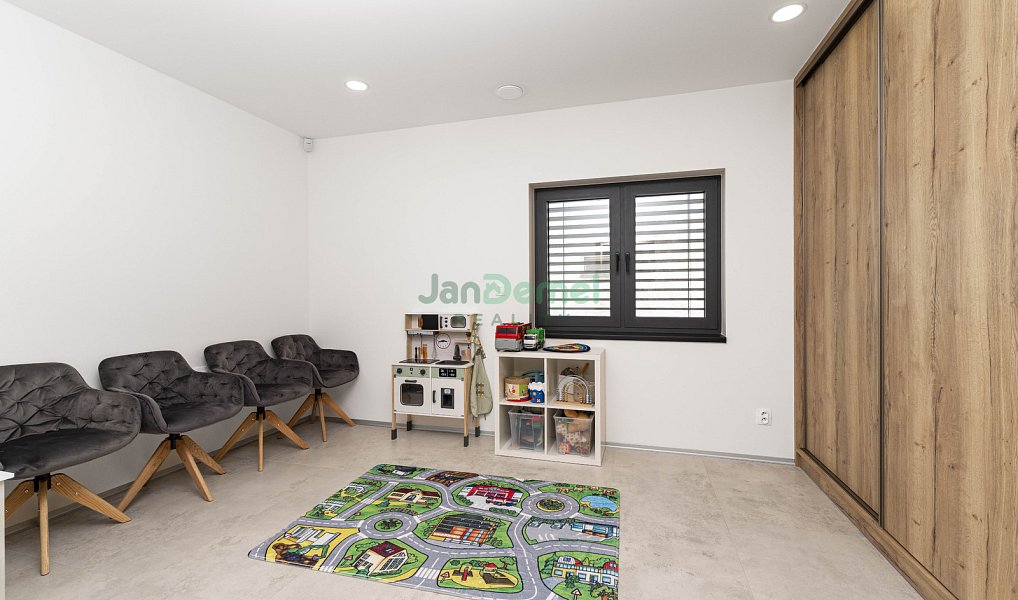 Prodej domu 199 m² s pozemkem 1 598 m², Píšť – náhled fotky 39