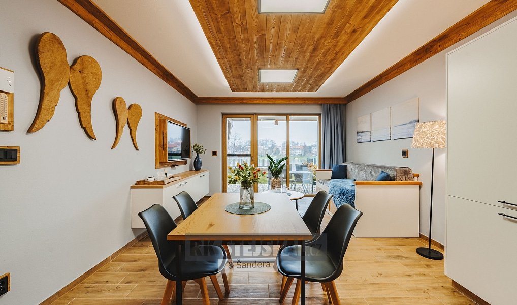 Pronájem bytu 2+kk 58 m², Frymburk – náhled fotky 3