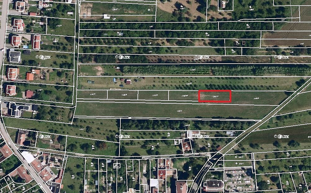 Prodej stavebního pozemku 526 m² – fotografie 4