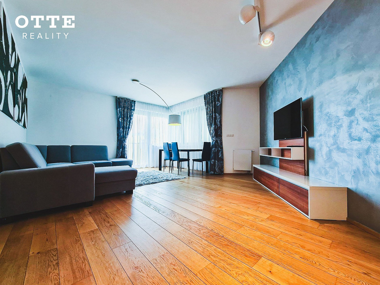 Pronájem bytu 2+kk 59 m² – fotografie 3