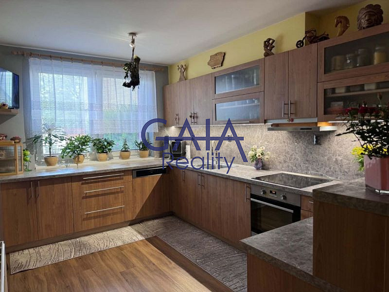 Prodej domu 128 m² s pozemkem 396 m² – fotografie 2
