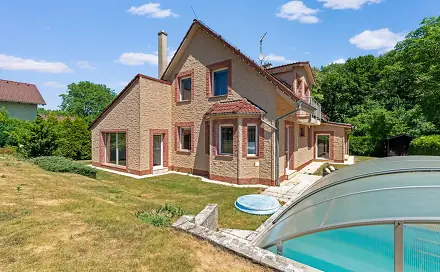 Prodej domu 202 m² s pozemkem 1 200 m², Za můstkem, Praha 9 - Miškovice