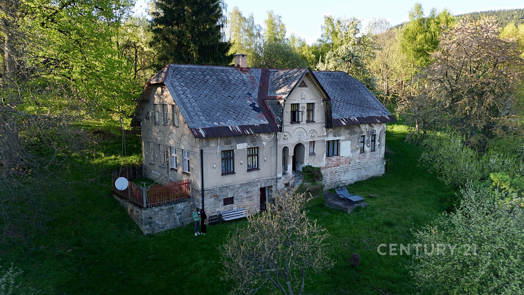 Prodej domu 488 m² s pozemkem 1 781 m² – fotografie 2