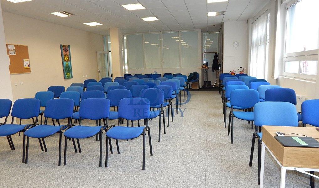 Pronájem kanceláře 274 m², Karlovy Vary – náhled fotky 8