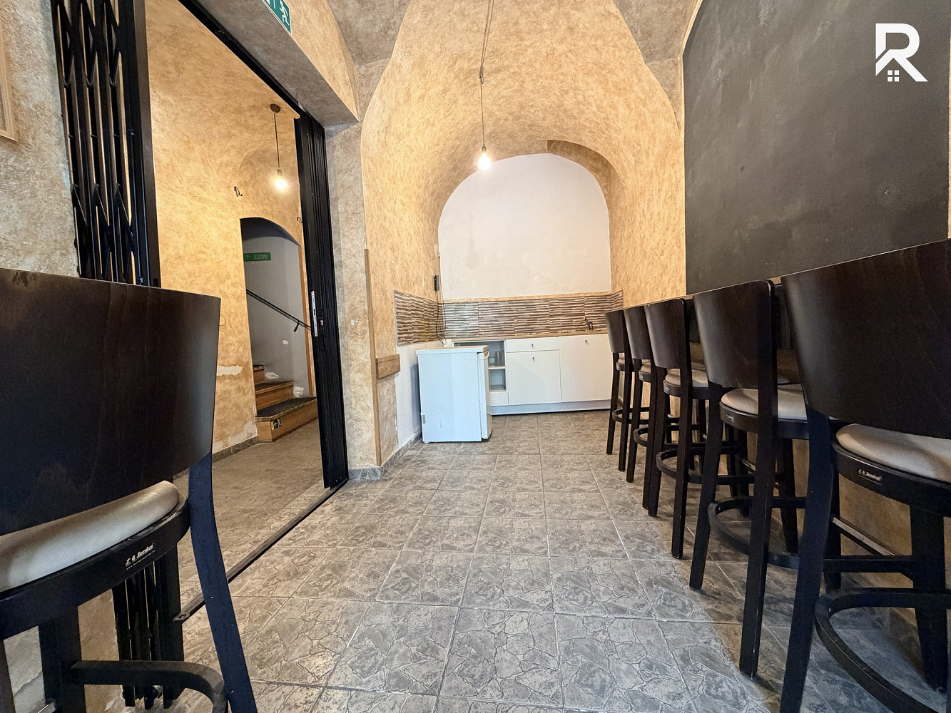 Pronájem obchodních prostor 15 m² — photo 4