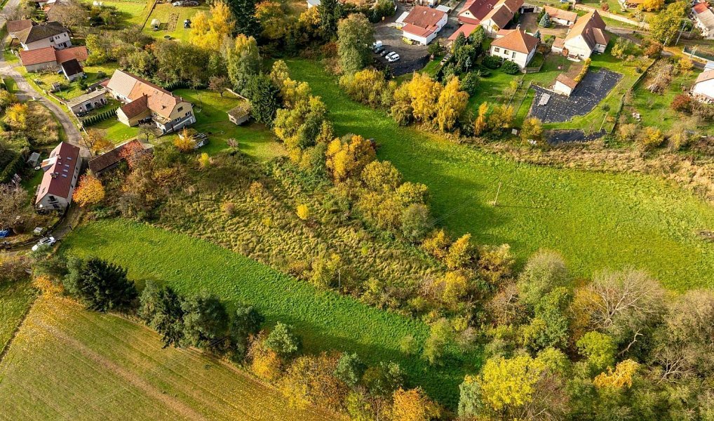 Prodej stavebního pozemku 1 327 m², Bečváry – náhled fotky 15