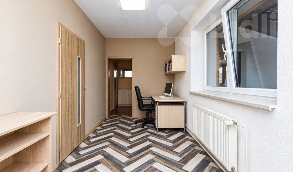 Prodej domu 240 m² s pozemkem 2 125 m², Bečice – náhled fotky 12