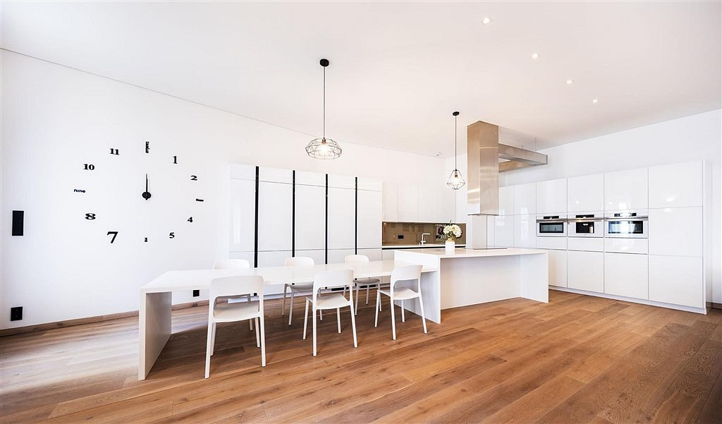 Pronájem bytu 3+kk 181 m² — photo 5