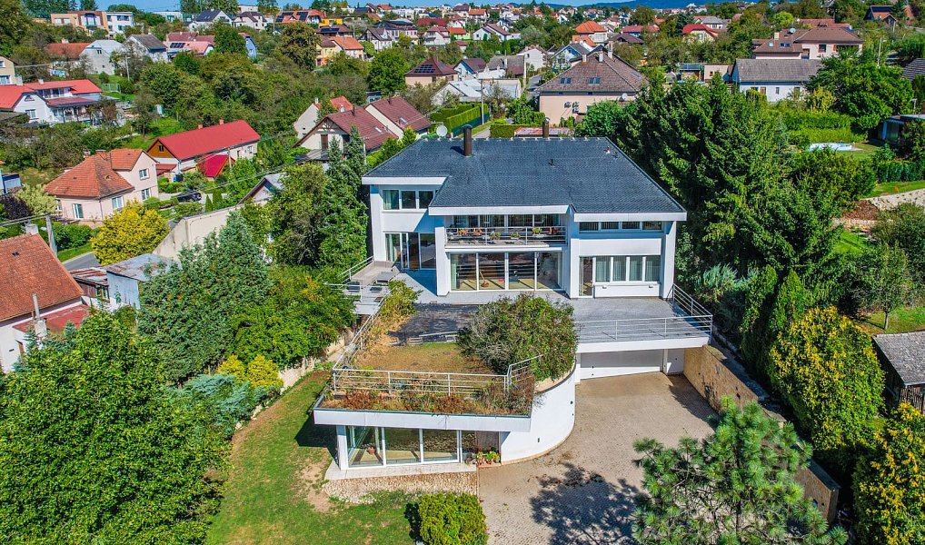 Prodej domu 1 032 m² s pozemkem 2 429 m², Zlín – náhled fotky 4