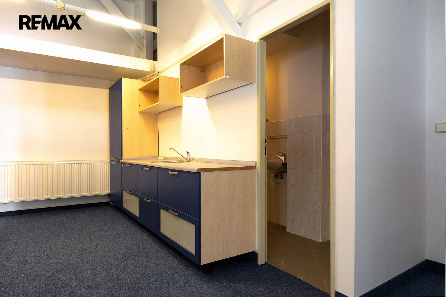Pronájem kanceláře 206 m² – fotografie 5