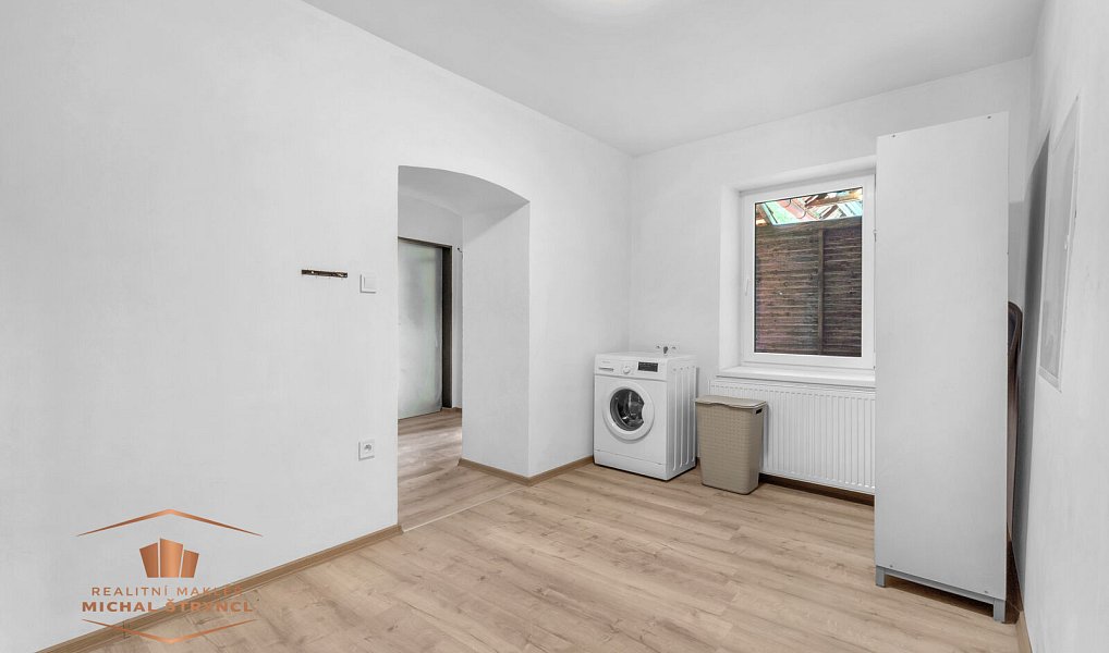 Prodej domu 200 m² s pozemkem 1 044 m², Újezd – náhled fotky 16