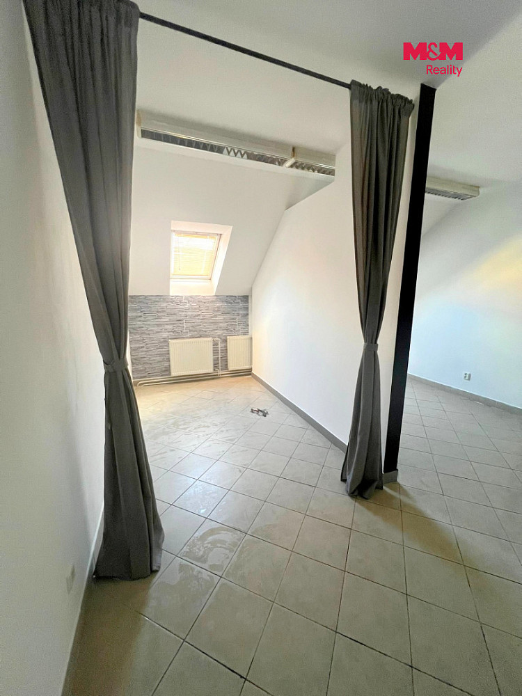 Pronájem obchodních prostor 24 m² – fotografie 5