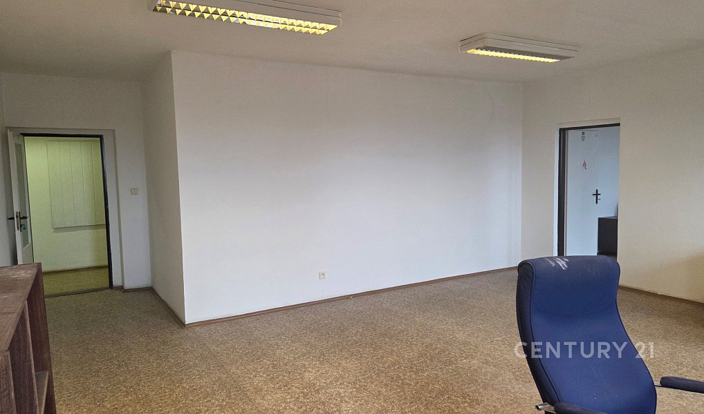 Pronájem kanceláře 86 m², Most – náhled fotky 8