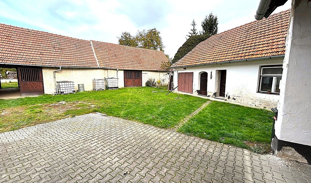 Pronájem stavebního pozemku 173 500 m², Kramolín – náhled fotky 6