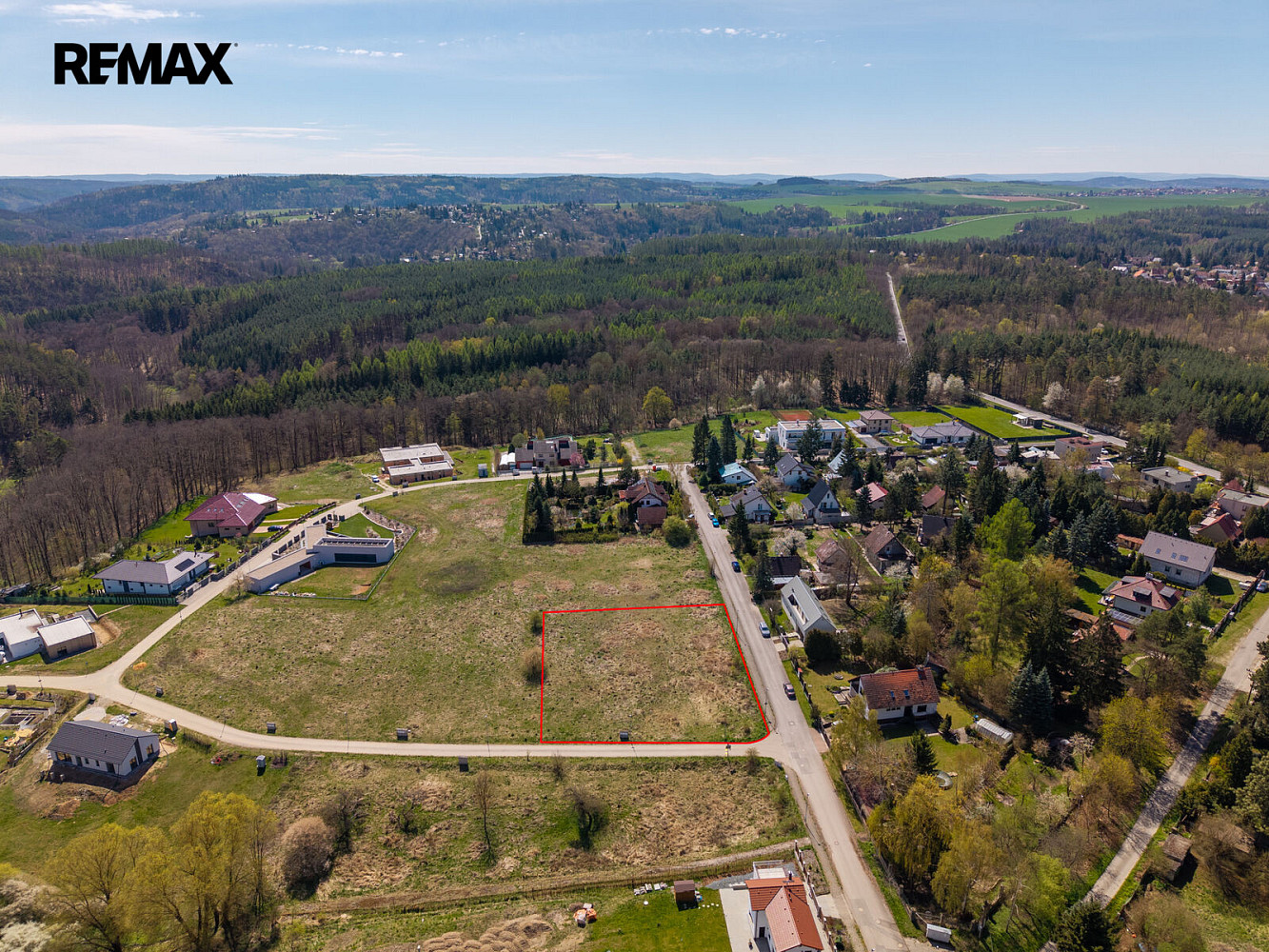 Prodej stavebního pozemku 2 049 m² – fotografie 5