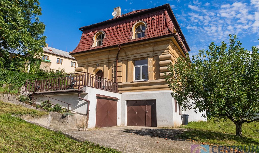 Prodej domu 202 m² s pozemkem 1 282 m², Praha – náhled fotky 2