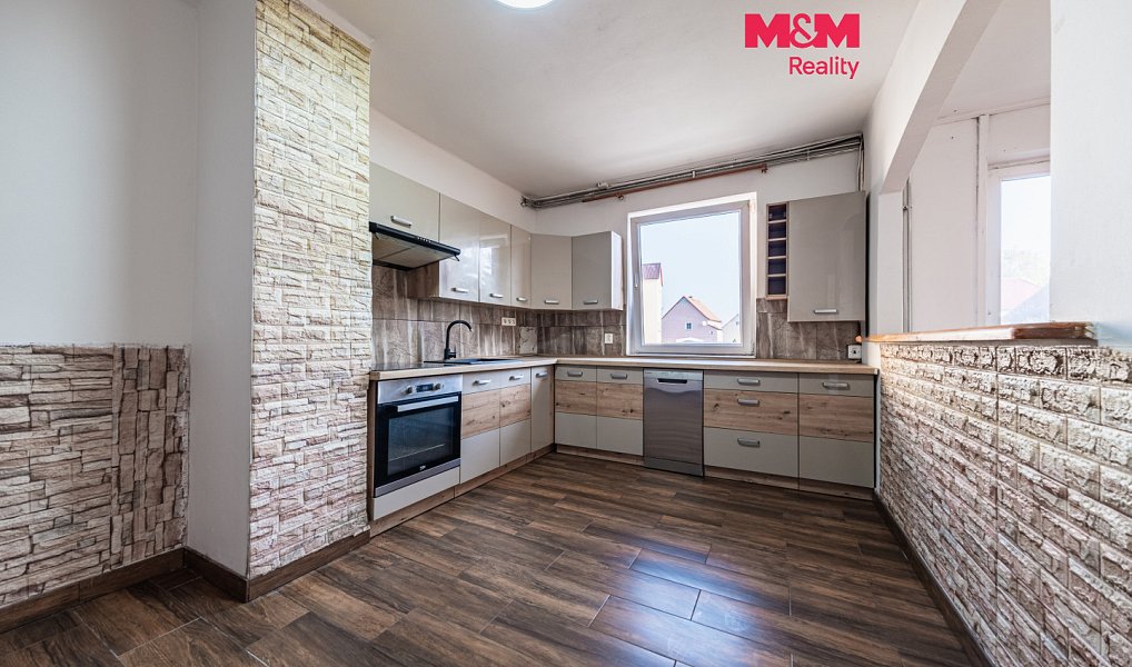 Prodej bytu 2+1, 64 m², Louny, Kryry