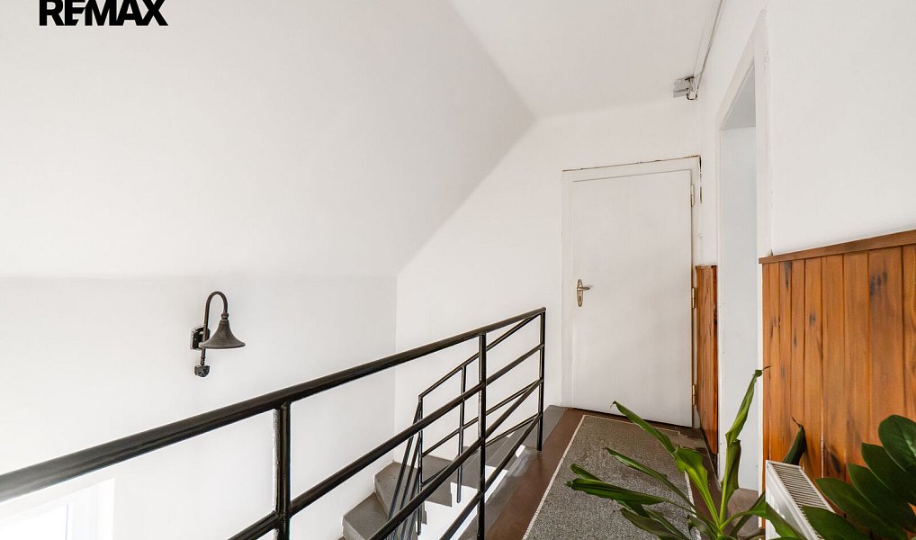 Prodej domu 163 m² s pozemkem 1 205 m², Šestajovice – náhled fotky 16